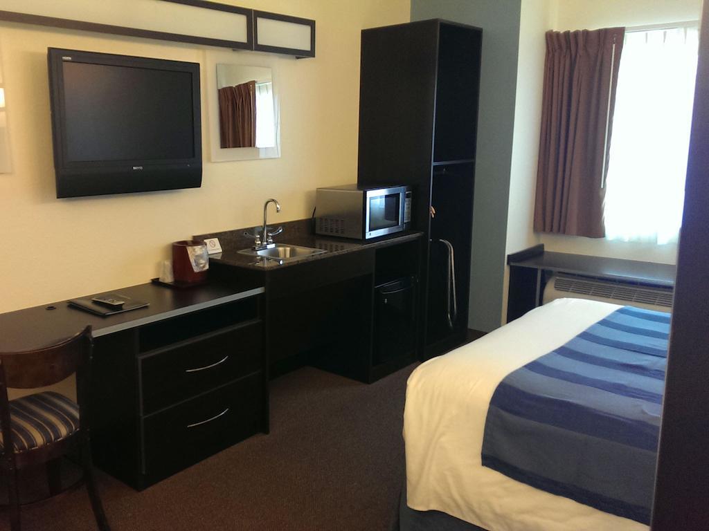 Three Rivers Inn&Suites Port Arthur Zimmer foto
